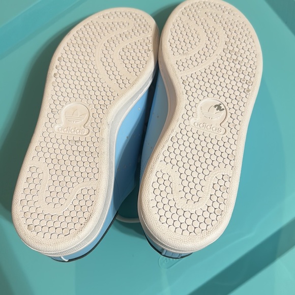 Adidas Disney Aladdin Prime Green tennis shoes - Picture 7 of 9